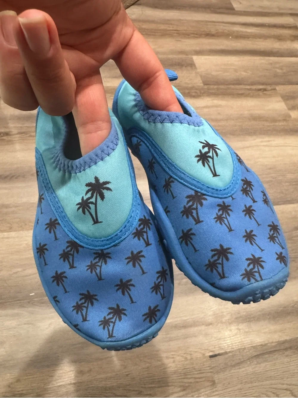 Unisex blue boys girls water shoes pool summer parks